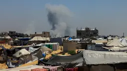 Sedikitnya 60 warga Palestina dilaporkan tewas akibat tembakan dan serangan udara Israel di Jalur Gaza pada Rabu 11 Juni 2025. (Foto oleh AFP)
