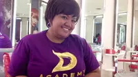 Saat Aty D'Academy Makan Mie Ayam Pinggir Jalan