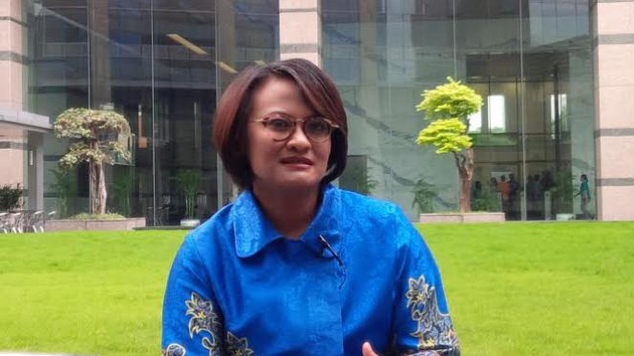 CEO XL, Dian Siswarini