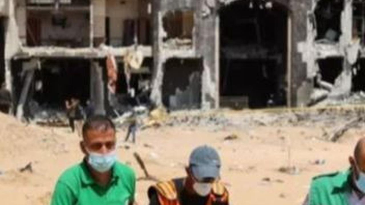 Jenazah 12 warga Palestina saat ini telah diidentifikasi dari lokasi-lokasi di Al-Shifa, namun identifikasi masih belum dapat dilakukan untuk individu-individu yang tersisa.