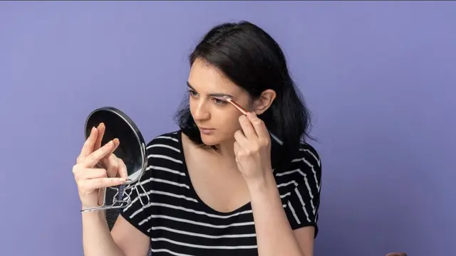 Pilih produk yang tepat agar hasil make up terlihat natural