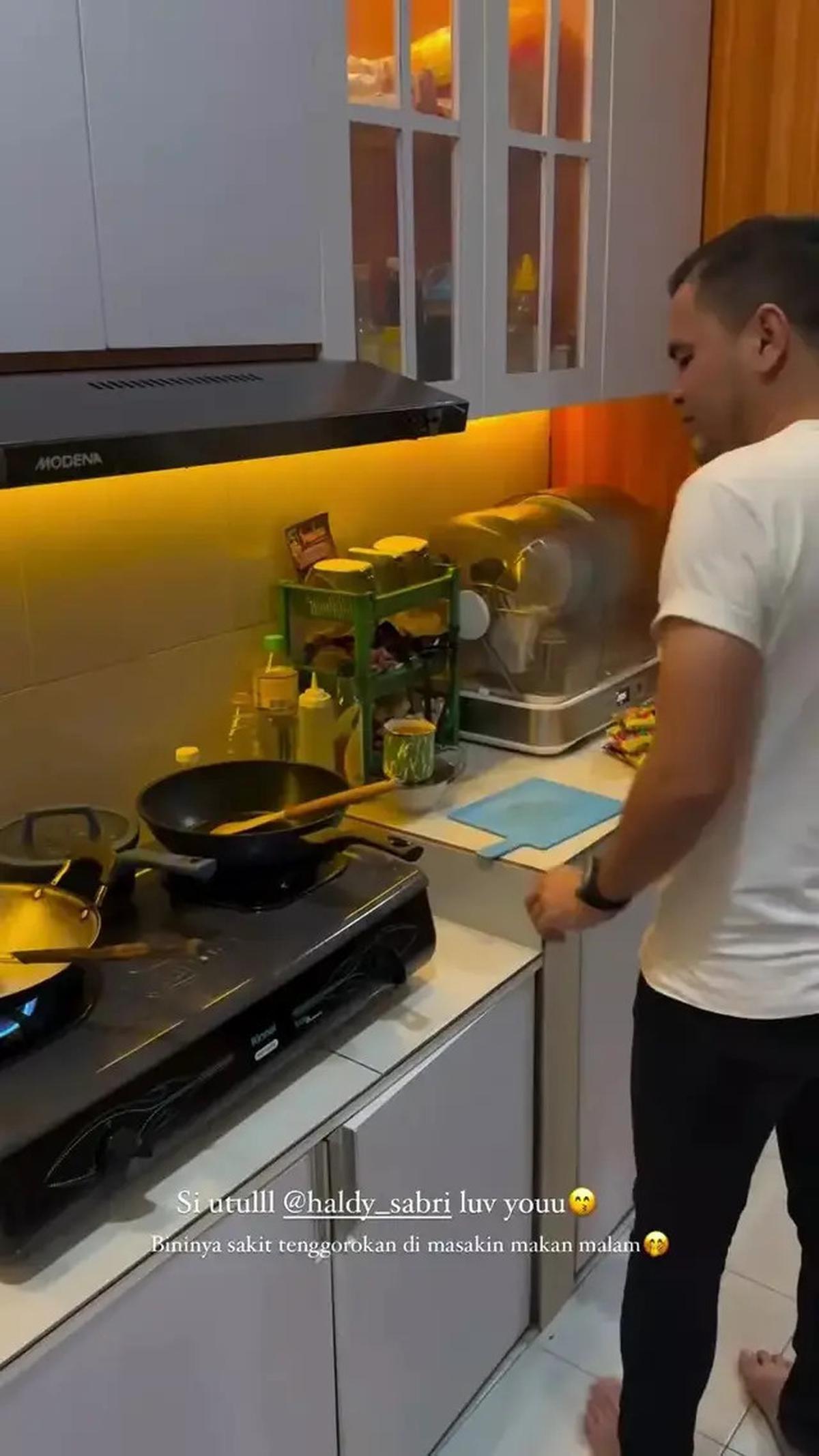 Potret Dapur Sederhana Irish Bella dan Haldy Sabri dengan Model Simple Tapi Bersih Banget