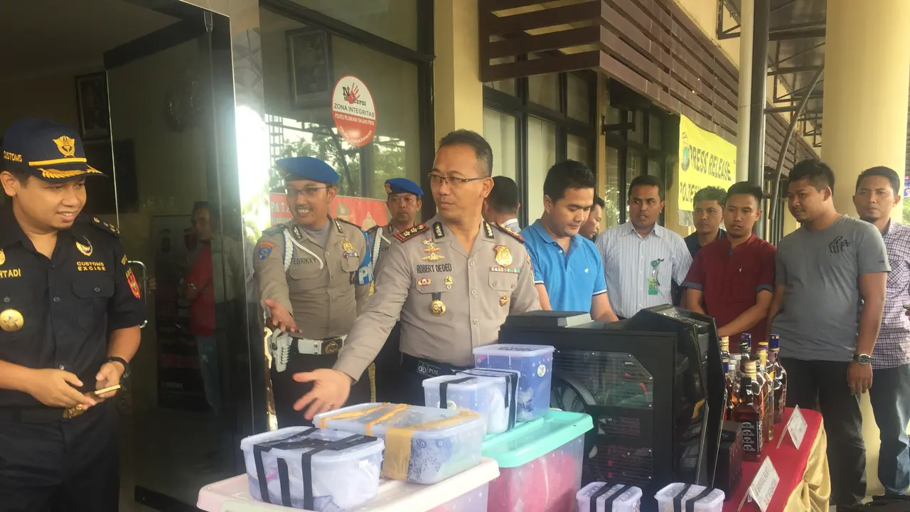 Polres Tanjung Priok Tangkap 2 Penyelundup Reptil Langka