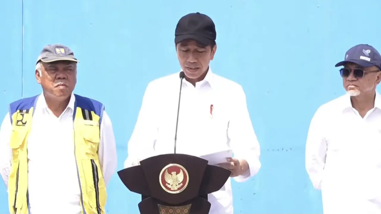 Presiden Joko Widodo saat meresmikan proyek SPAM di Bandar Lampung. Foto : (Istimewa).