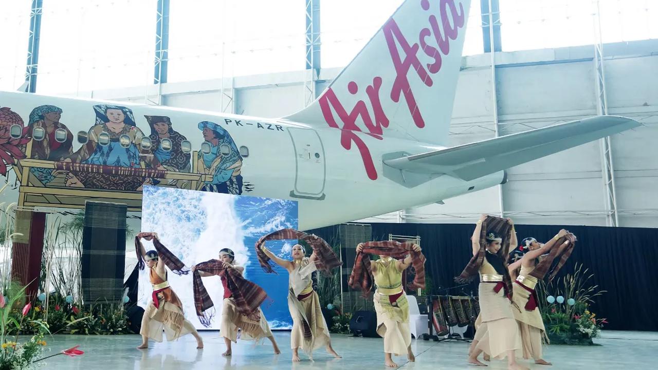 CEO Capital A, Tony Fernandes mengungkapkan bahwa AirAsia yang merupakan maskapai penerbangan di bawah Capital A memiliki minat untuk membuka penerbangan ke Ibu Kota Nusantara (IKN).<br>