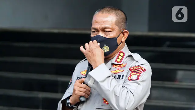FOTO: Suasana Polda Metro Jaya Jelang Pemeriksaan Rizieq Shihab