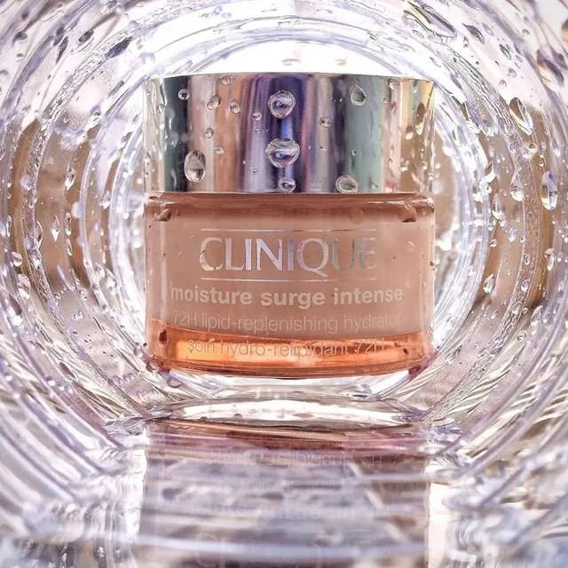 Clinique Moisture Surge Intense Replenishing Hydrator