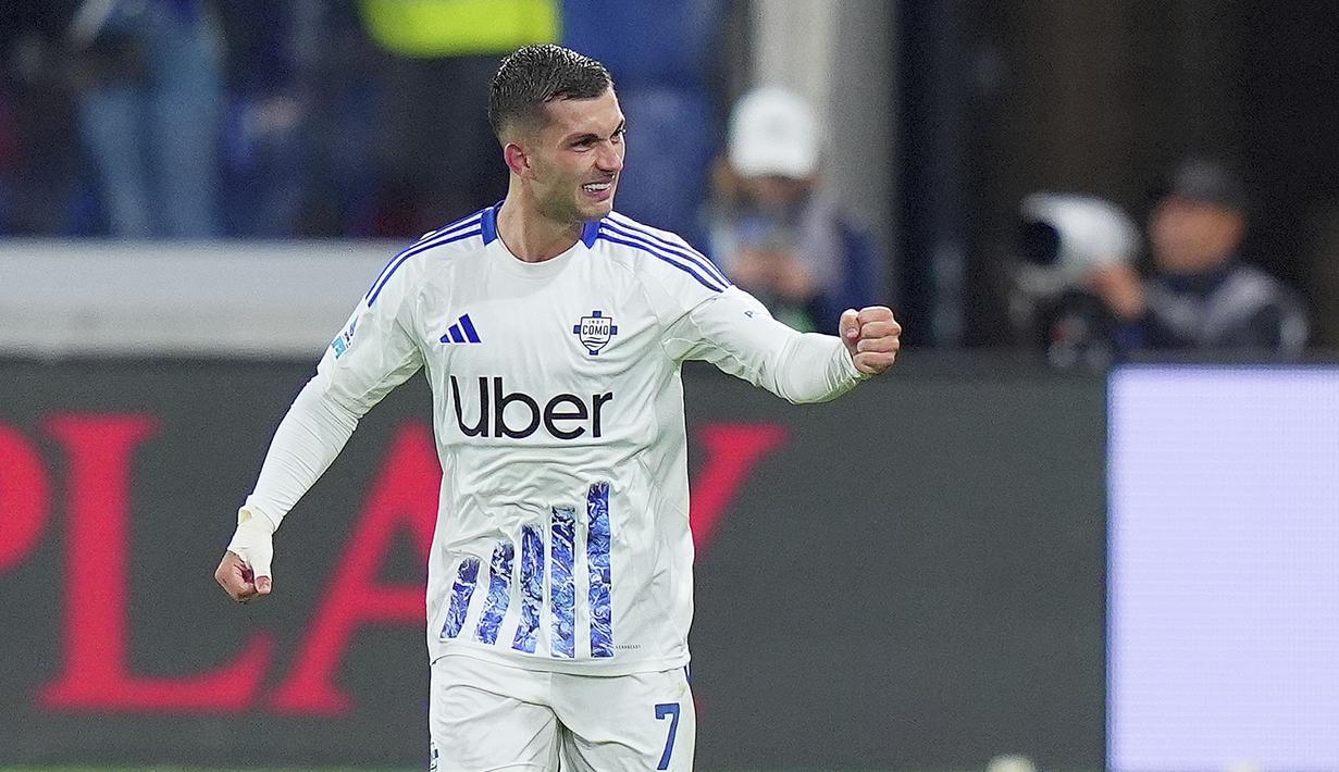 Kemenangan ini membawa Como keluar dari zona degradasi dan naik ke peringkat 15 dengan lima poin. (Spada/LaPresse via AP)