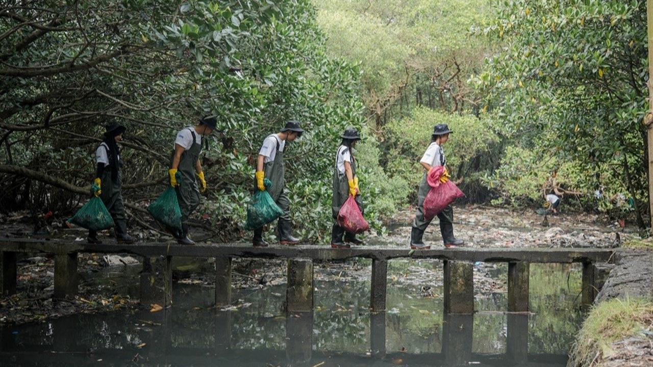 BRI Jaga Ekosistem Lewat Bersih-Bersih Sungai & Kesadaran Pengelolaan Sampah