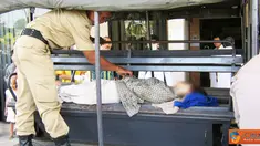 Citizen6, Pasuruan: Kecelakaan terjadi di Kabupaten Pasuruan, Kecamatan Wonorejo. Kamis (16/6). Tiga siswi tewas di tempat setelah tertabrak dan terlindas bus. (Pengirim: Rizal Fajar) 