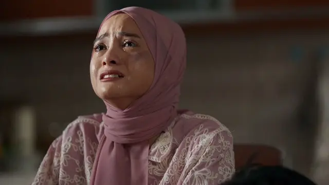 Acha Septriasa Sampai Mengalami Pecah Pembuluh Darah di Wajah karena Adegan Emosional