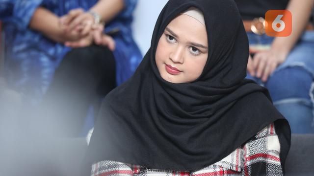 [Fimela] Cut Meyriska dan Roger Danuarta