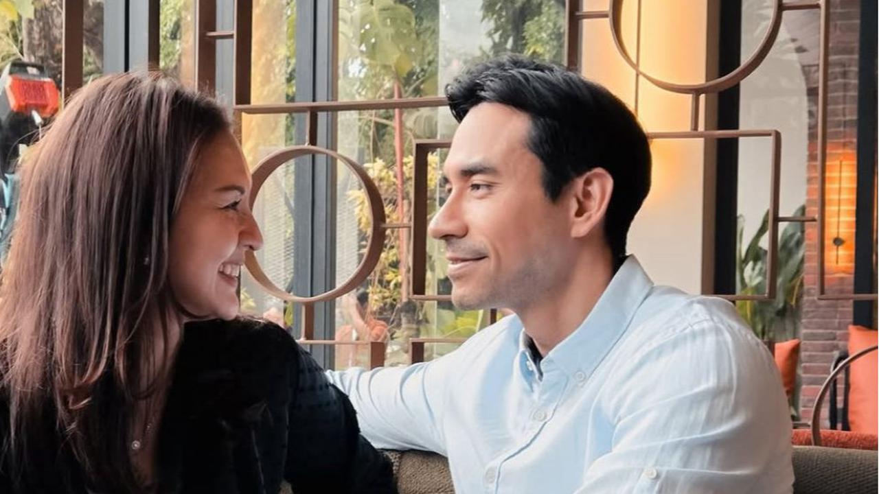 10 Potret Manis Donna Agnesia dan Darius Sinathrya, 18 Tahun Perjalanan Berumah Tangga