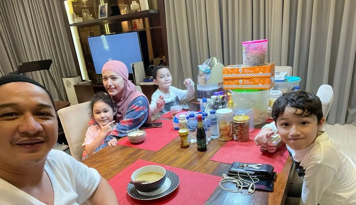 <p>Pasha Ungu (Instagram/pashaungu_vm)</p>