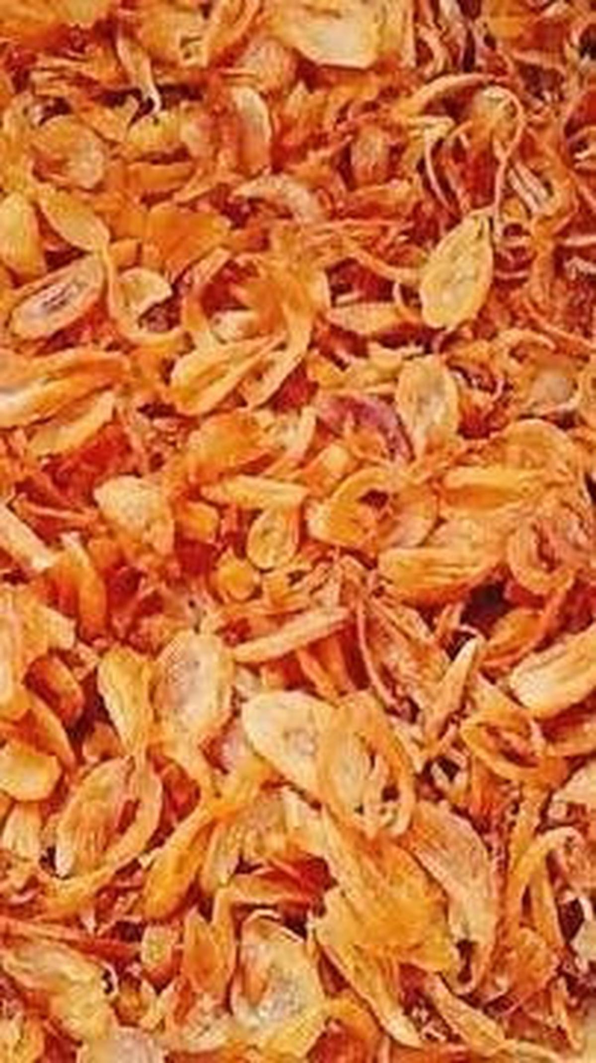 Selain tips dari Dapur Mamah Hawa, berikut beberapa resep membuat bawang goreng yang gurih, renyah dan tahan lama lainnya, seperti dikutip dari Liputan6.com.