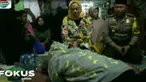 Sinta sang ibu bayi terlihat shock dan menangis histeris sambil memeluk jasad bayinya.