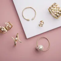 ilustrasi cara membersihkan perhiasan emas/Ayman alakhras/shutterstock