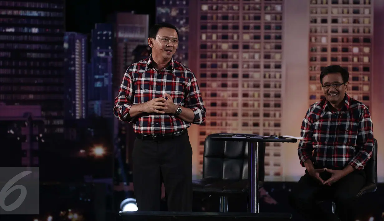 Cagub DKI Jakarta nomor 2, Basuki T Purnama memaparkan visi misi pada debat perdana Cagub DKI Jakarta di Bidakara, Jakarta, Jumat (13/1). Birokrasi bersih adalah yang utama untuk membuat program sosial ekonomi Jakarta. (Liputan6.com/Faizal Fanani)