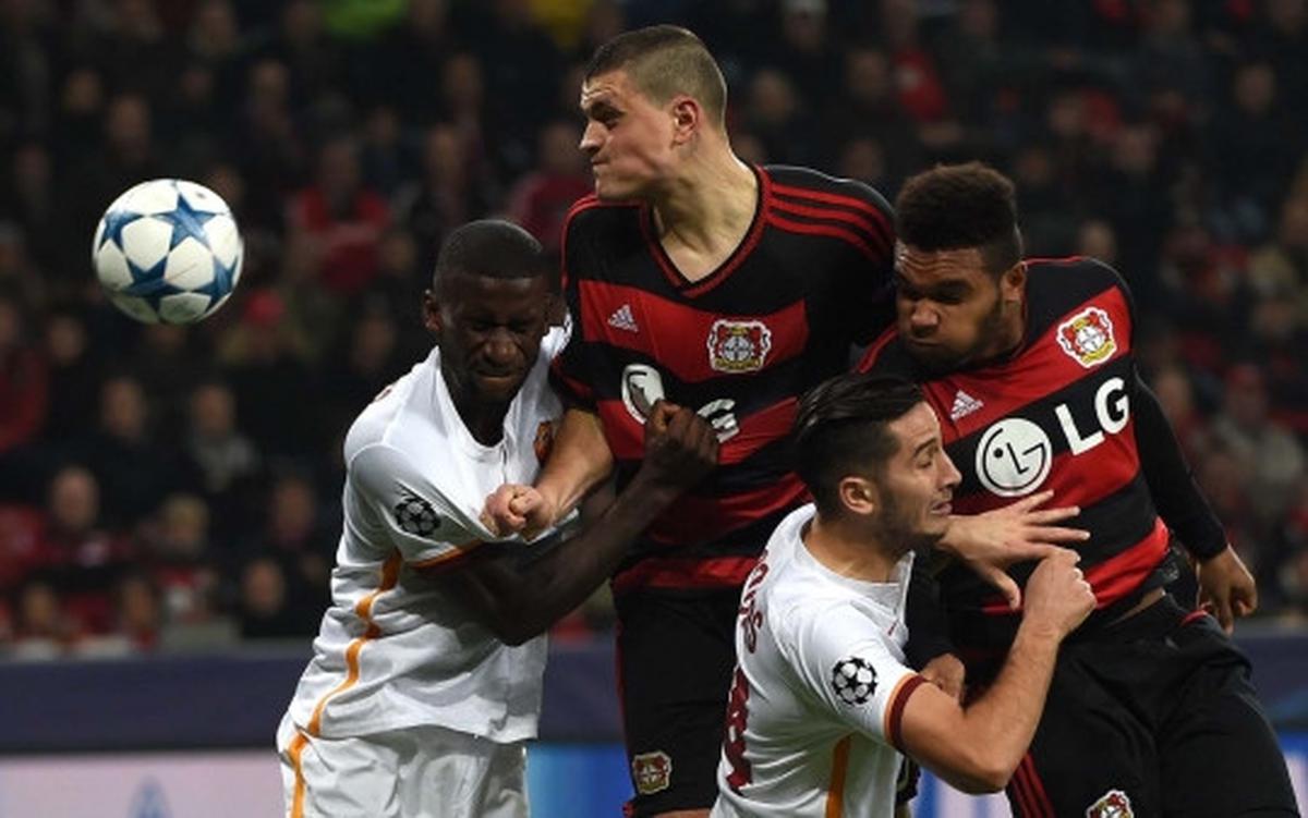 Duel sengit Leverkusen vs AS Roma berujung imbang 4-4