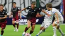 Sang juara bertahan, Vissel Kobe, ada di tempat ketiga dengan koleksi 52 poin, berselisih hanya tiga angka saja dari dua tim teratas. (Dok. J League)