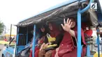Setelah sopir mikrolet Tanah Abang melakukan demo karena jalan trayek mereka ditutup, Tanah Abang Explorer juga kini tidak beroperasi.