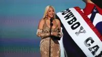 Beyonce jadi wanita kulit hitam pertama yang memenangkan album country terbaik pada Grammy Awards 2025. (Foto: KEVIN WINTER / GETTY IMAGES NORTH AMERICA / Getty Images via AFP)