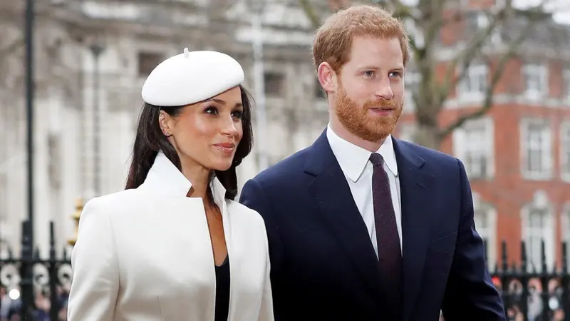 [Bintang] Pangeran Harry - Meghan Markle