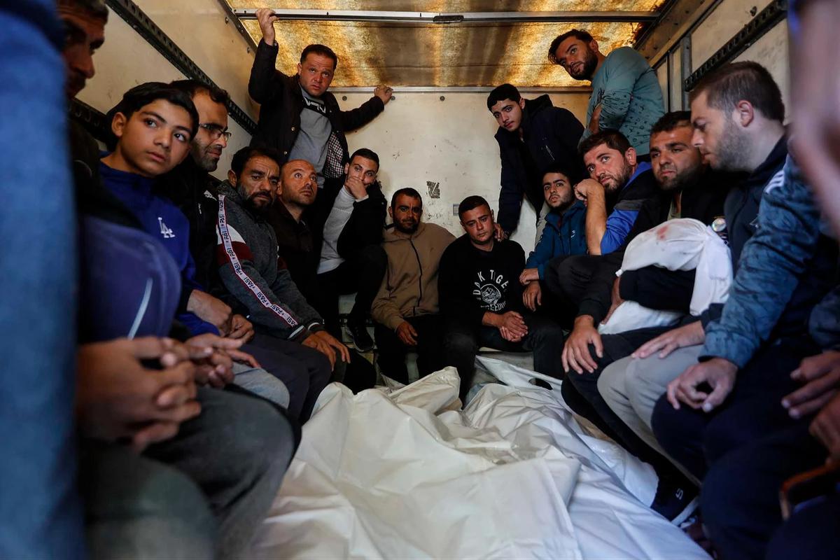 FOTO: Enam Warga Gaza Tewas dalam Serangan Terbaru Israel