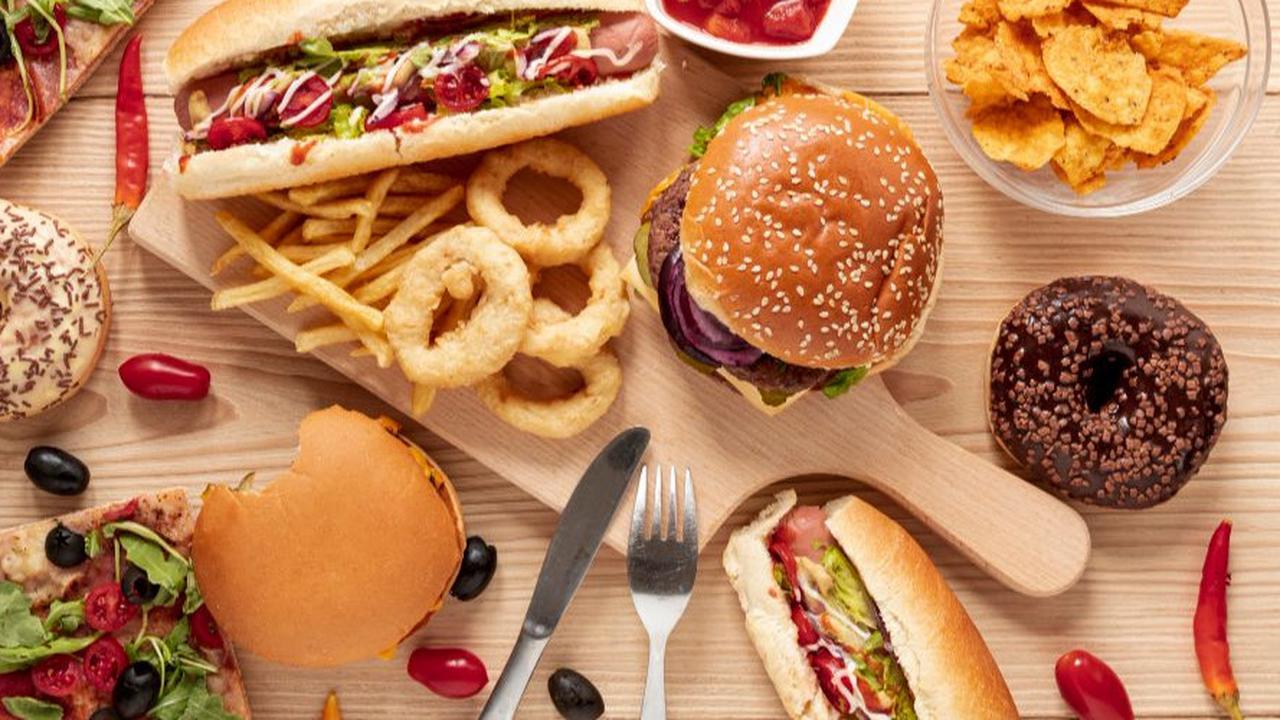 7 Tips Efektif Menghentikan Kebiasaan Makan Junk Food dan Mengendalikan Ngidam saat Diet