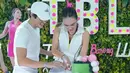 <p>Luna Maya memasuki usianya yang ke-41 tahun. Di momen spesial ini, ia mendapatkan ucapan selamat ulang tahun yang manis dari orang-orang terkasihnya saat bermain tenis. [Foto: Instagram/lunamaya]</p>