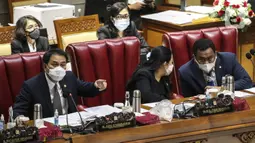 Pimpinan DPR Rapat Paripurna Penutupan Masa Sidang II yang digelar secara virtual maupun fisik di Gedung Nusantara II, Jakarta, Jumat (11/12/2020). Ketua DPR Puan Maharani mendorong anggota DPR sungguh-sungguh dan cermat membahas dan menetapkan Prolegnas Prioritas 2021. (Liputan6.com/Johan Tallo)