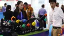 Sejumlah produk dipajang saat pameran Indowater 2017 Expo and Forum di JCC, Jakarta, Rabu (12/7). Pameran tersebut di ikuti oleh 670 peserta dari 34 negara dan berlangsung selama 12-14 Juli 2017. (Liputan6.com/Angga Yuniar)