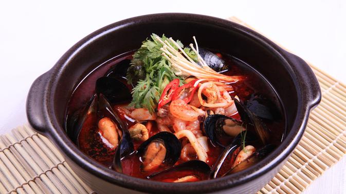 Resep Jjampong, Mie Seafood Pedas khas Korea - Lifestyle Fimela.com