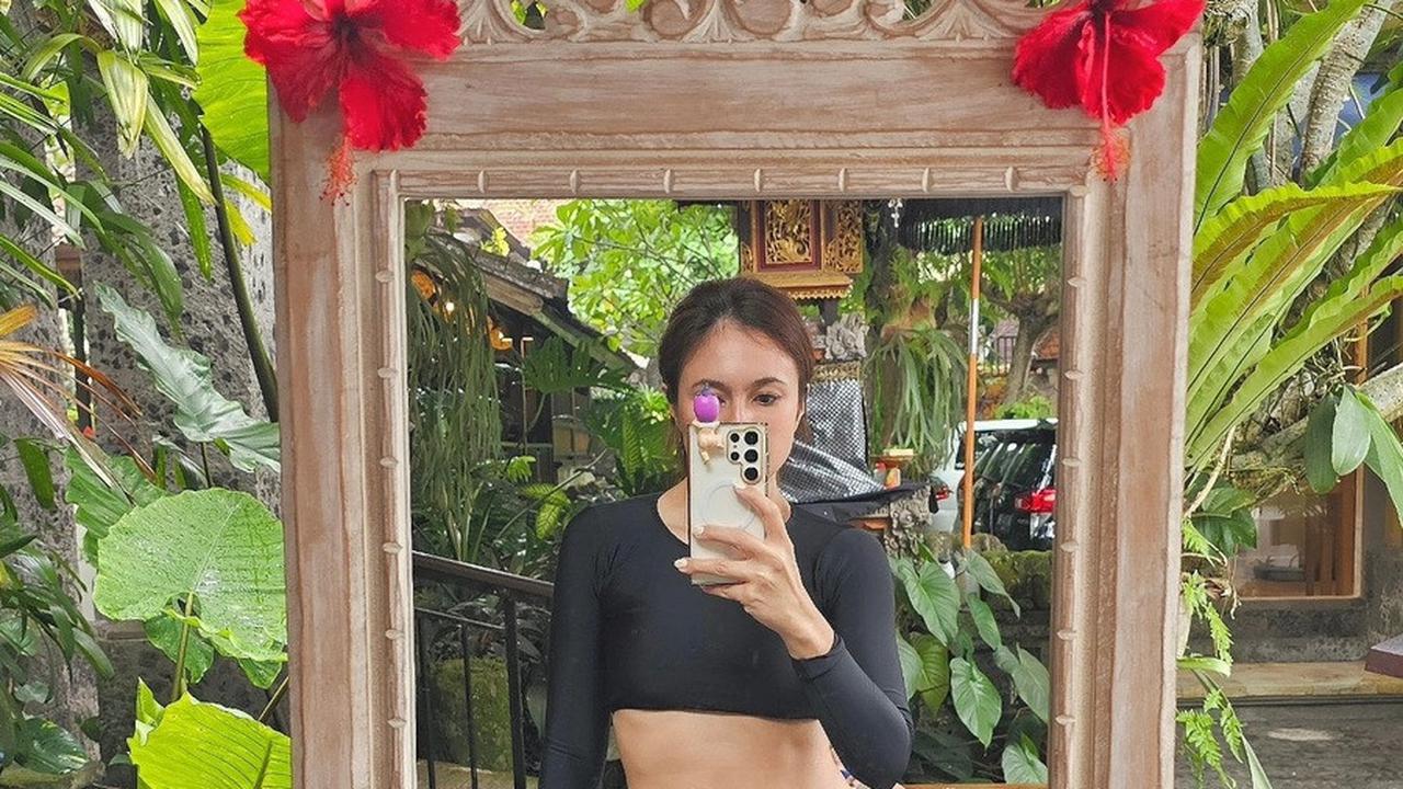 Saat Selfie Mirror&nbsp;