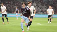 Aksi Alejandro Garnacho dalam duel Aston Villa melawan Indonesia All Stars di Stadion Utama Gelora Bung Karno, Jakarta, Sabtu (1/8/2026). (Bola.com/Budy Santoso)