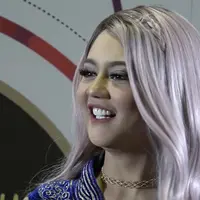 Jenita Janet sudah menemukan tambatan hatinya. Kapan nikah?