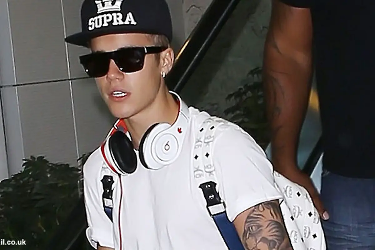 justin-bieber-130820b.jpg