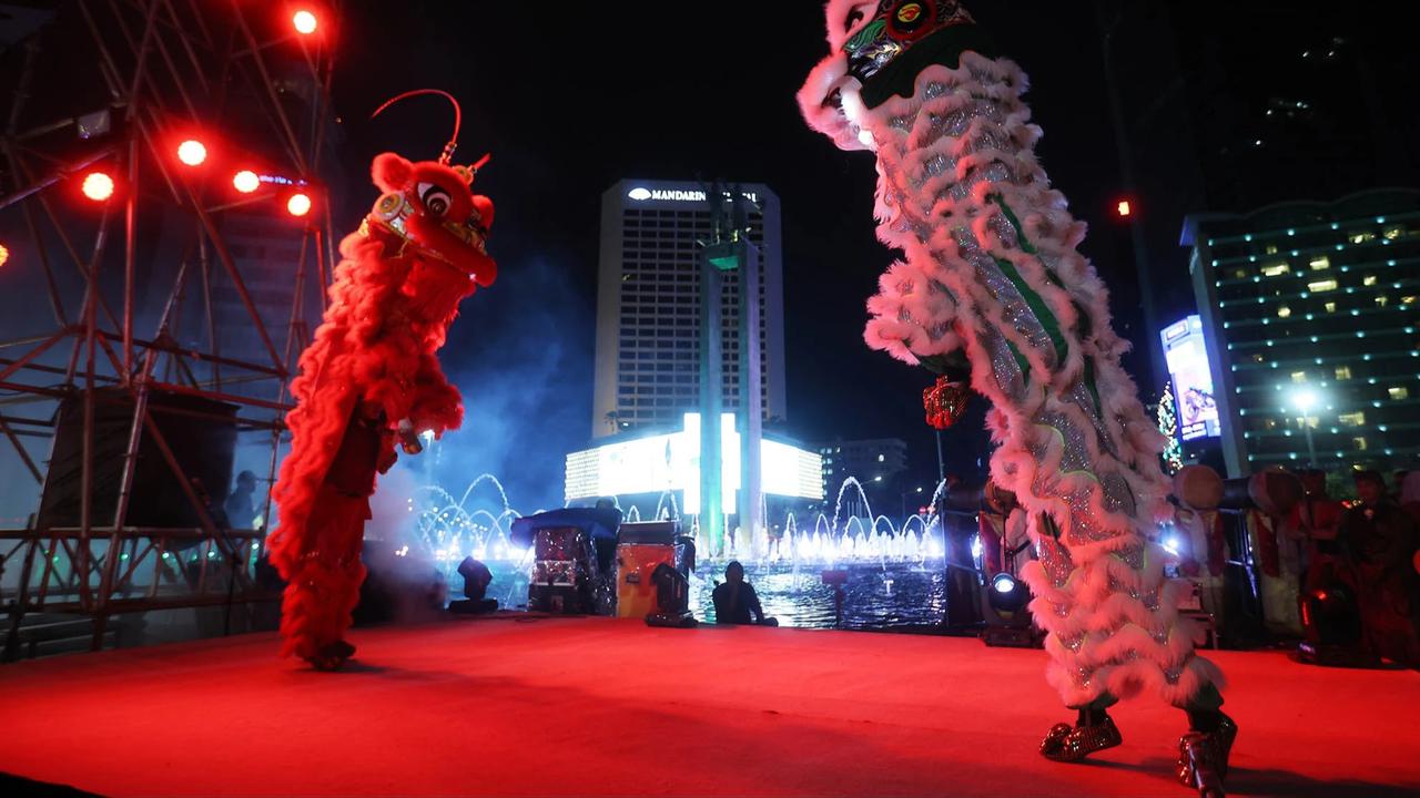FOTO: Harmoni Imlek dan Ramadhan di Bundaran HI