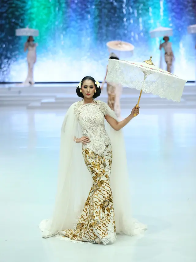 [Bintang] Anne Avantie