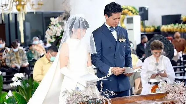 Pernikahan Artis Melepas Status Duda