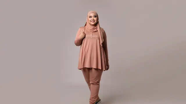 Tips Outfit untuk Wanita dengan Perut Buncit Agar Terlihat Ramping/Ilustrasi Gambar oleh AI