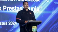 Menpora RI, Dito Ariotedjo memberi sambutan saat acara penutupan Musyawarah Nasional PBSI XXIV/2024 di Hotel Empire Palace, Surabaya, Sabtu (10/8/2024). (Dok. PBSI)