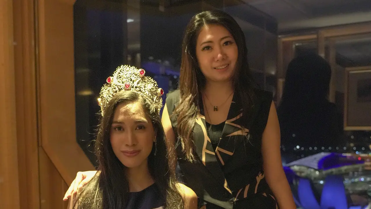 Surin, Brand Fashion Indonesia yang Sukses Tembus Pasar Singapura dengan Menggandeng Miss Grand Singapore 2022