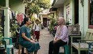 8 Kepribadian Anak dari Orang Tua yang Suka Gosip, Sering Terlihat Tertutup