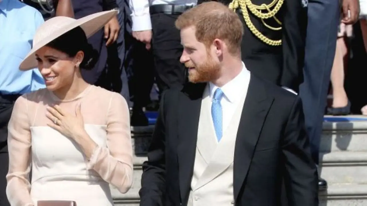 [Bintang] Harry - Meghan