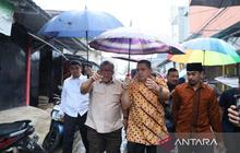 Penataan Kawasan Kumuh Makassar: Wamen PKP Tinjau Tallo, Dorong Solusi Hunian Vertikal