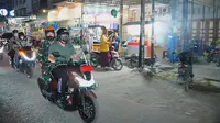 Wali Kota Medan, Bobby Nasution, berkeliling Kecamatan Medan Marelan yang merupakan bagian dari Medan Utara mengendarai sepeda motor, Minggu (13/2/2022) malam