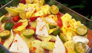 Ilustrasi Asinan Bogor Credit: brilio.net/instagram@linasutiono