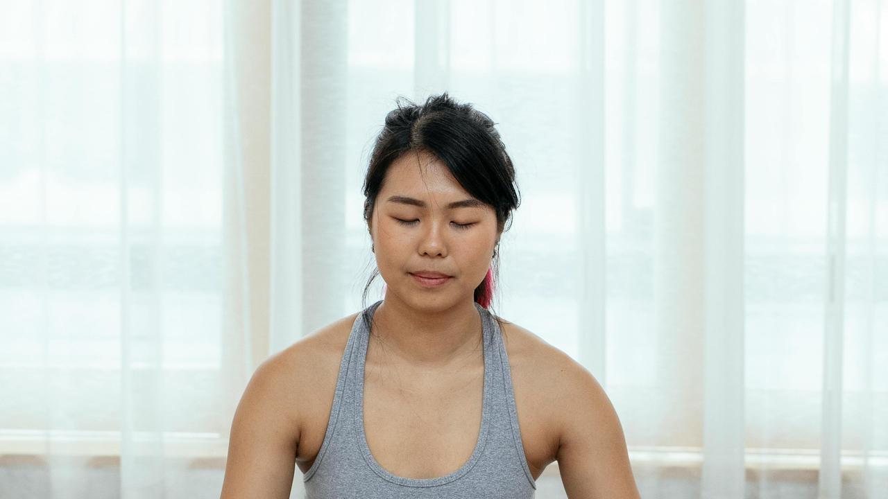 Tips Latihan Yoga di Rumah