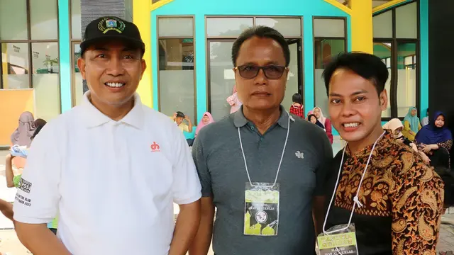 Eko Mega Bintang ikut memeriahkan peringatan pemotongan hewan kurban.